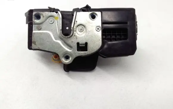 Opel Antara Front door lock