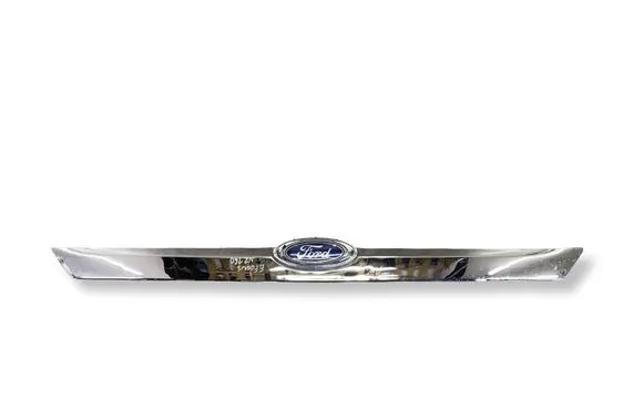 Ford Focus Trunk door license plate light bar 8M51A43404ADF