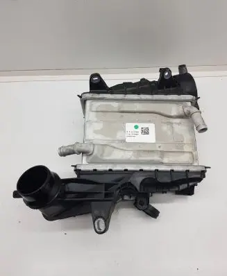 Volvo XC60 Intercooler radiator 32223414AB 50920043AB 32223414