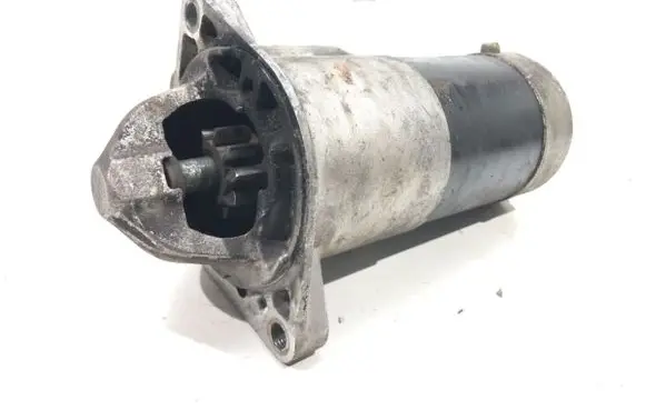 Opel Insignia A Starter motor 55585237AE