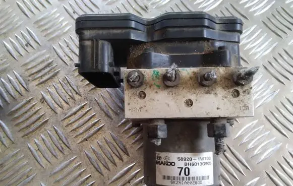 KIA Rio ABS Pump BE6003G901 589201W700 BH6013G905