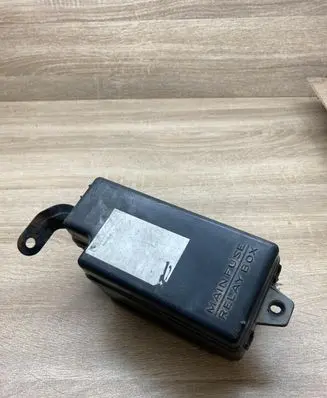 Subaru Impreza I Fuse module SUABRUFUSEBOX