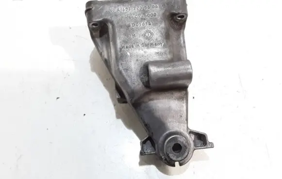 Mercedes-Benz C W205 Engine mounting bracket A6512235604