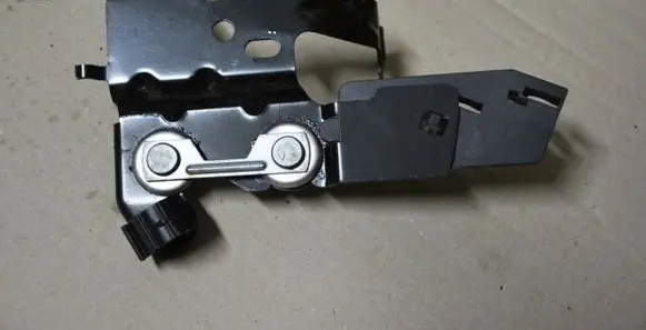 Volkswagen Golf VII ABS pump bracket 5Q0614235