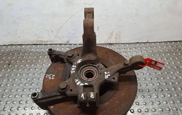 Renault Modus Front wheel hub spindle knuckle S25056562 8200345945