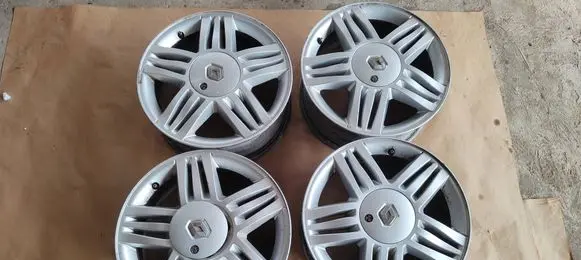 Renault Megane II R16 alloy rim 8200142582