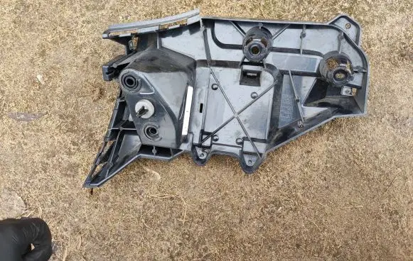BMW X6 F16 Rear bumper mounting bracket 7338286 10503410
