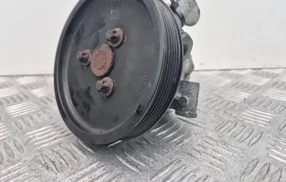 Mercedes-Benz C W203 Power steering pump A0044661301