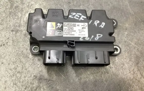 Opel Zafira C Airbag control unit/module 13512293 739169217 739160017