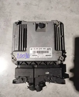 Opel Insignia A Engine control unit/module 55576906 0281017105