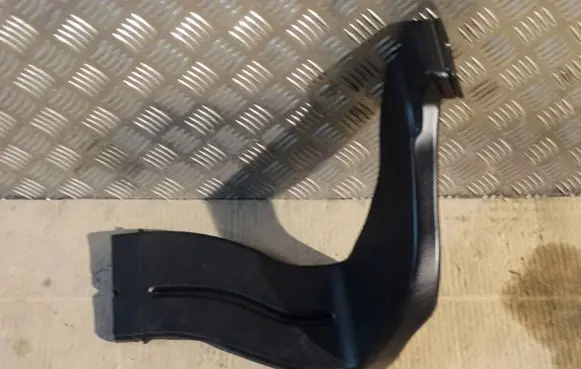 Mercedes-Benz S W223 Intercooler air guide/duct channel A2238311300