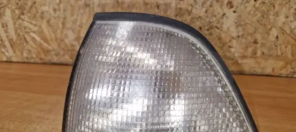 BMW 3 E46 Front indicator light 9403093
