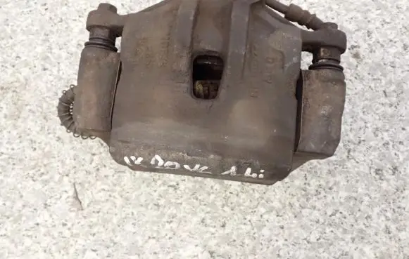 Hyundai ix20 Front brake caliper 563001K050