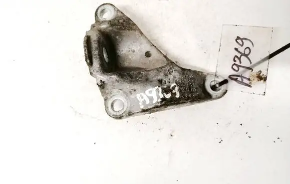 Audi A8 S8 D3 4E Engine mounting bracket 4e0399113aa