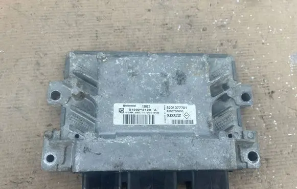 Renault Captur Engine control unit/module 8201077701 S120202120A 8200700600