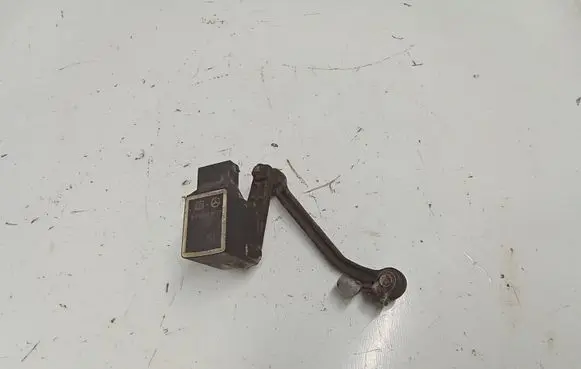 Mercedes-Benz GL X164 Air suspension front height level sensor A0105427717