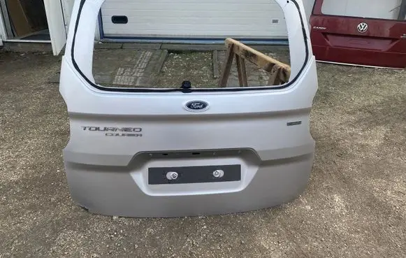 Ford Courier Tailgate/trunk/boot lid ET76-A40414-A