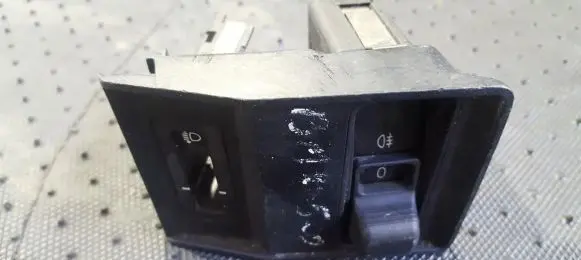 BMW 5 E34 Fog light switch 38813709