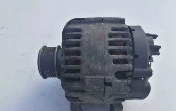 Audi A3 S3 8L Generator/alternator 1541243522 06f903023C TG14C011 140A