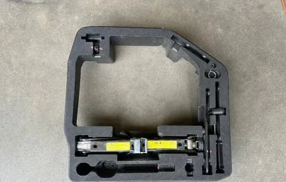 Audi A5 8T 8F Other trunk/boot trim element 8T0012109