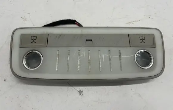 Mercedes-Benz E W212 Rear seat light