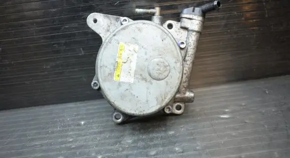 Hyundai ix35 Vacuum pump 288102F000