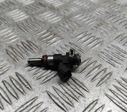 Audi A3 S3 8V Fuel injector 0280158266 06L906031A