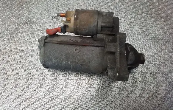 Opel Movano B Starter motor VAL201031 4416774 93169459