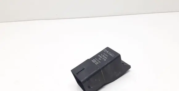 Volvo V60 Glow plug pre-heat relay 9666671780