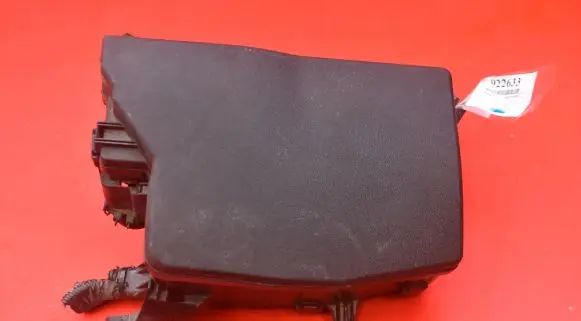 Toyota Avensis T220 Fuse box set 82115-05C72