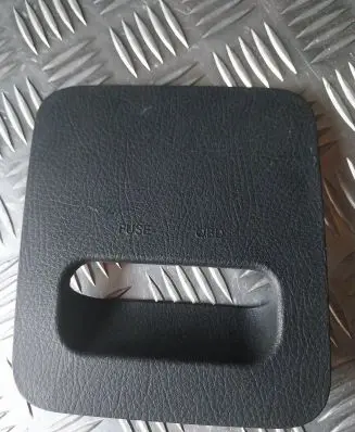 KIA Sorento Fuse box cover 919412P630