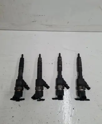 Fuel injectors set