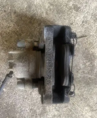 Volvo XC70 Front brake caliper
