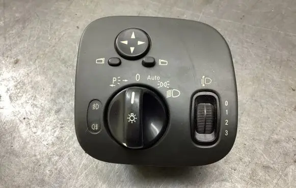 Mercedes-Benz C W203 Light switch A2035450604 04058515 24406574725