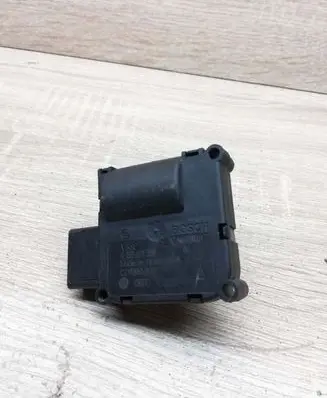 Audi A6 S6 C6 4F Air flap motor/actuator 0132801359