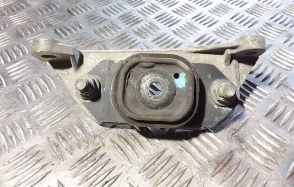 Renault Megane II Gearbox mount 8200277212 8200352861