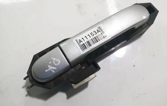 Nissan Tiida C11 Front door exterior handle 