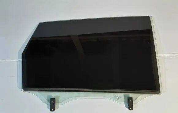 Rear door window glass