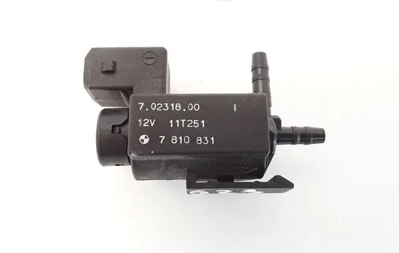 BMW 5 F10 F11 Vacuum valve 7810831 70231800