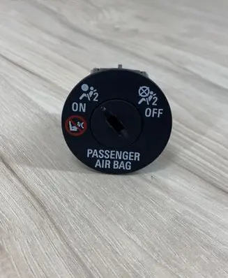 Opel Meriva B Passenger airbag on/off switch 13577258