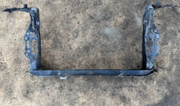 Lexus IS 220D-250-350 Bottom radiator support slam panel 