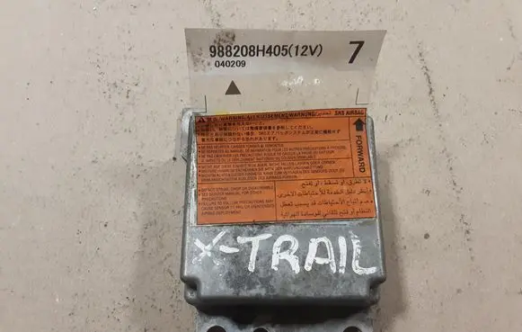Nissan X-Trail T30 Airbag control unit/module 988208H405