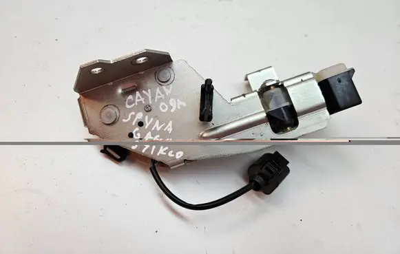 Porsche Cayenne (9PA) Tailgate window lock/catch/latch 7L0827506E