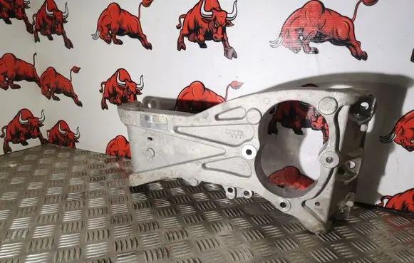 Maserati Levante Gearbox mounting bracket 670105590