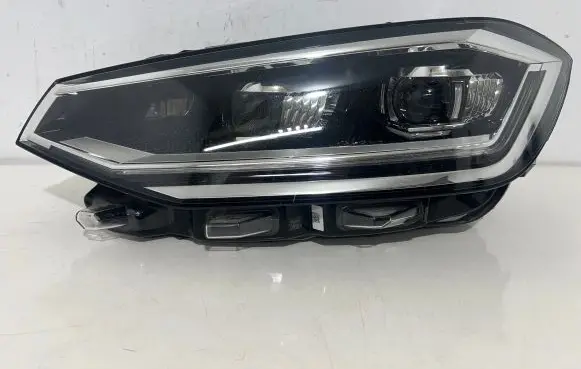 Volkswagen Golf Sportsvan Headlight/headlamp 517941081