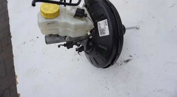 Skoda Fabia Mk3 (NJ) Brake booster 6C1614105E