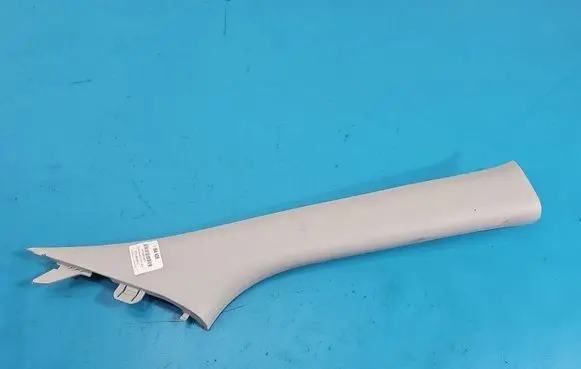 Hyundai Santa Fe Center console 858204Z1000 IMPRK1564428