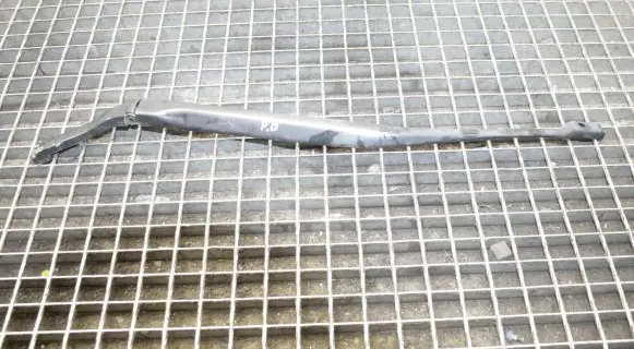 Maserati Ghibli Front wiper blade arm