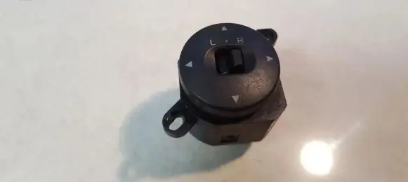 Mazda 626 Wing mirror switch
