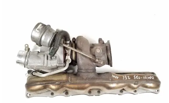 BMW 1 E82 E88 Turbo 4577236